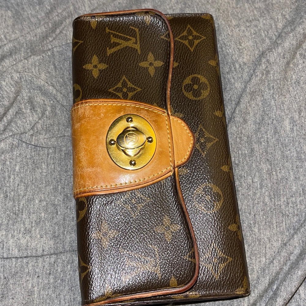 Louis Vuitton Authentic Monogram Portefeiulle Boetie Long Bifold Wallet Turnlock - Picture 8 of 15